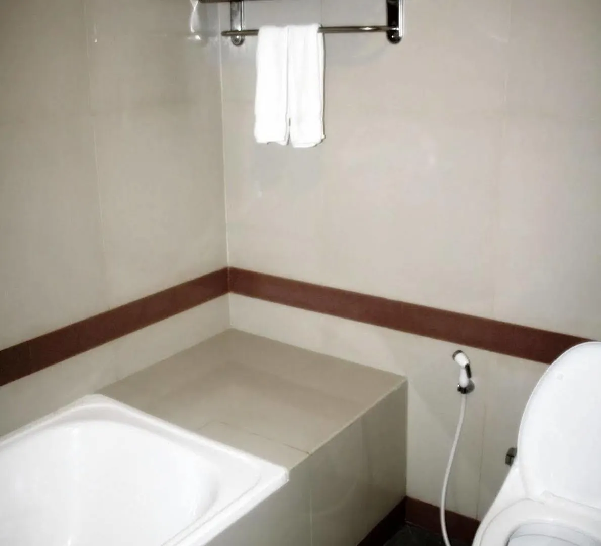 Taman Tirta Ayu Pool And Mansion Hotel Tuban 3*,