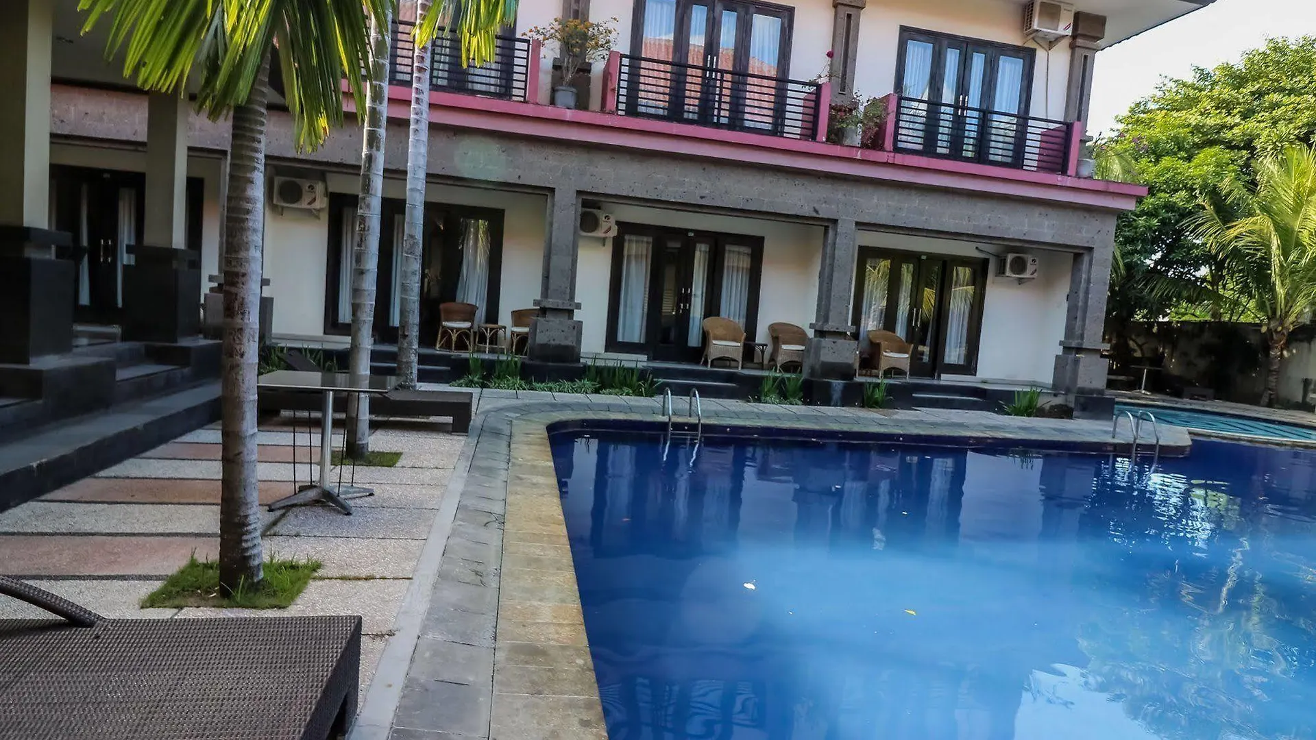 Taman Tirta Ayu Pool And Mansion Hotel Tuban