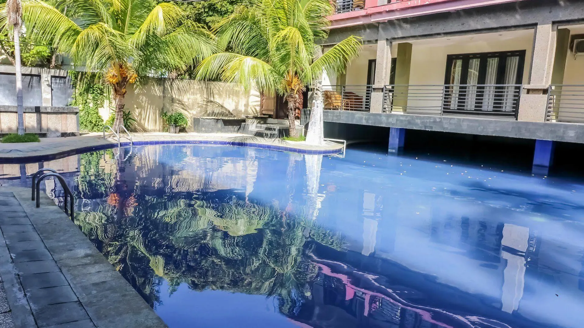 ***  Taman Tirta Ayu Pool And Mansion Hotel Tuban Indonesien
